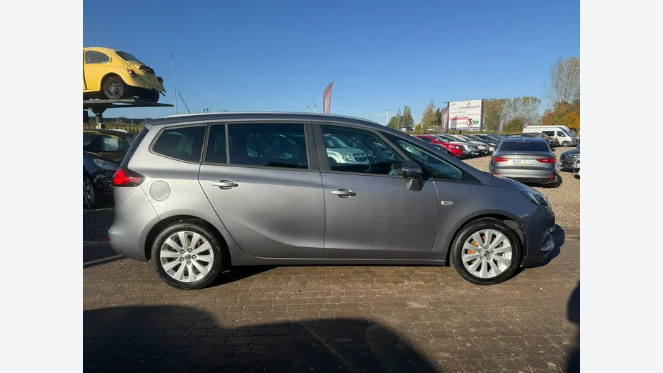 OPEL Zafira -