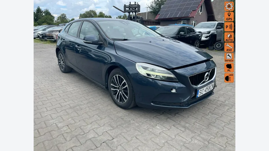 VOLVO V40 -