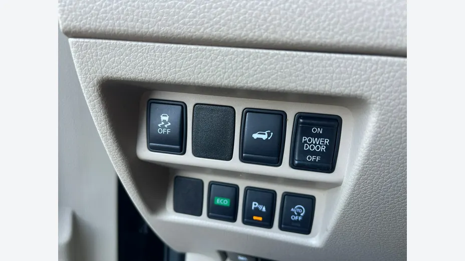 NISSAN X-Trail -