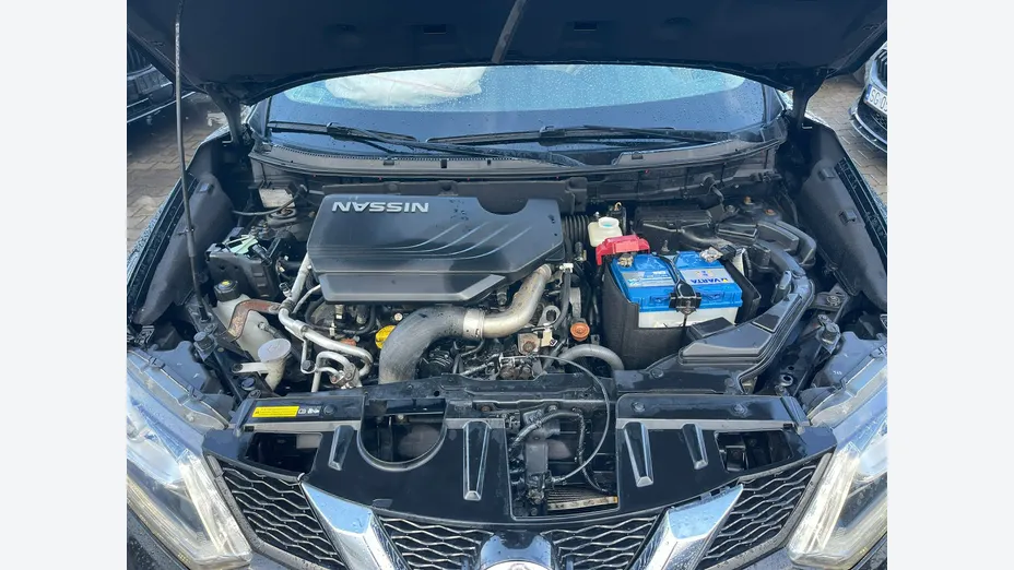 NISSAN X-Trail -