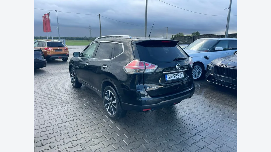 NISSAN X-Trail -