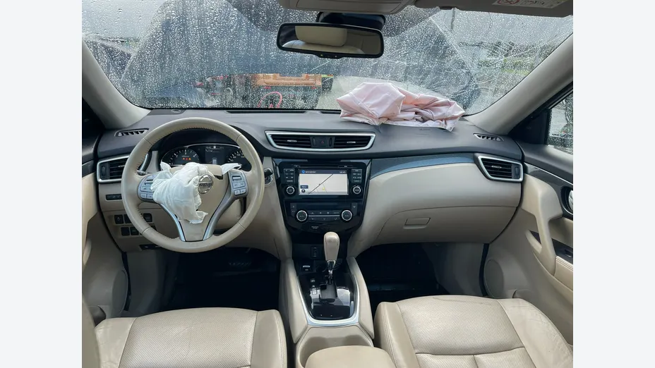 NISSAN X-Trail -