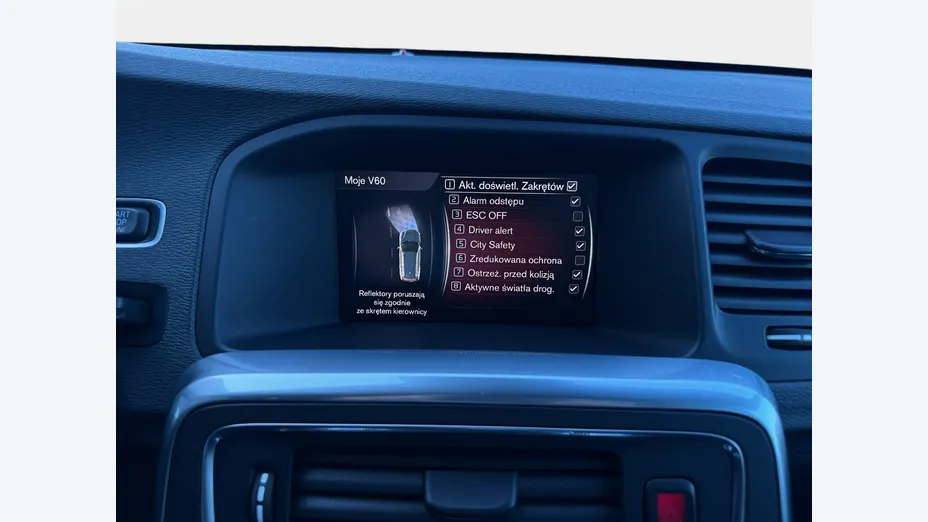 VOLVO V60 -
