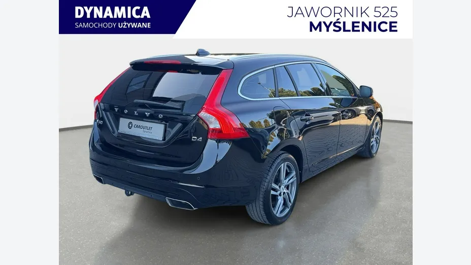 VOLVO V60 -