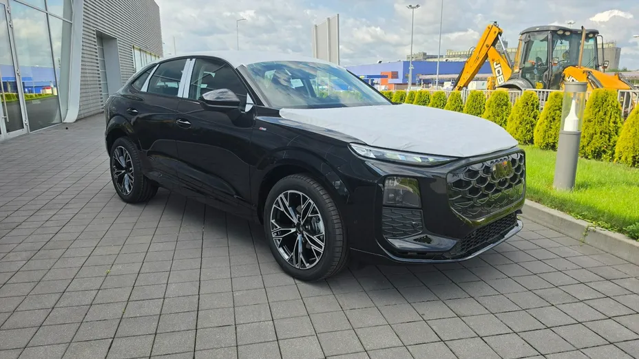 AUDI Q3 Sportback -