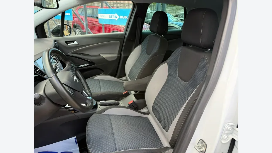 OPEL Crossland X -