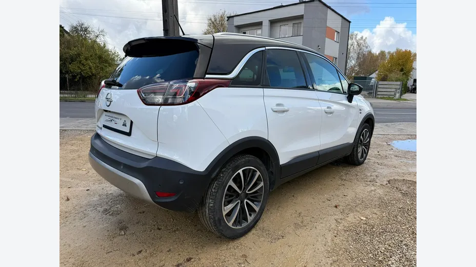 OPEL Crossland X -
