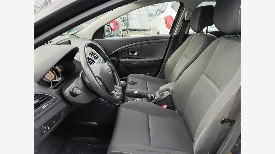 RENAULT Megane -