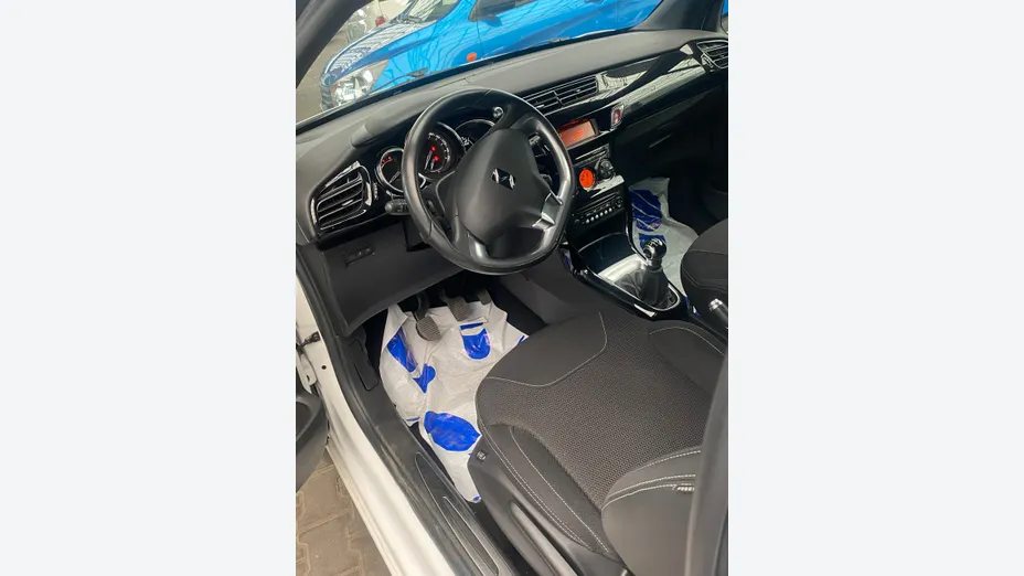 CITROEN DS3 -