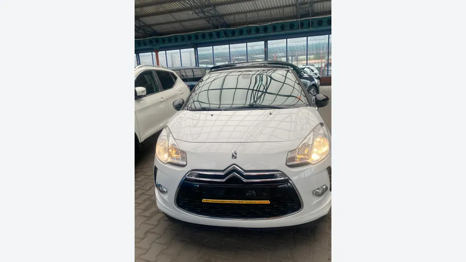 CITROEN DS3 -