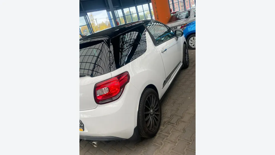 CITROEN DS3 -
