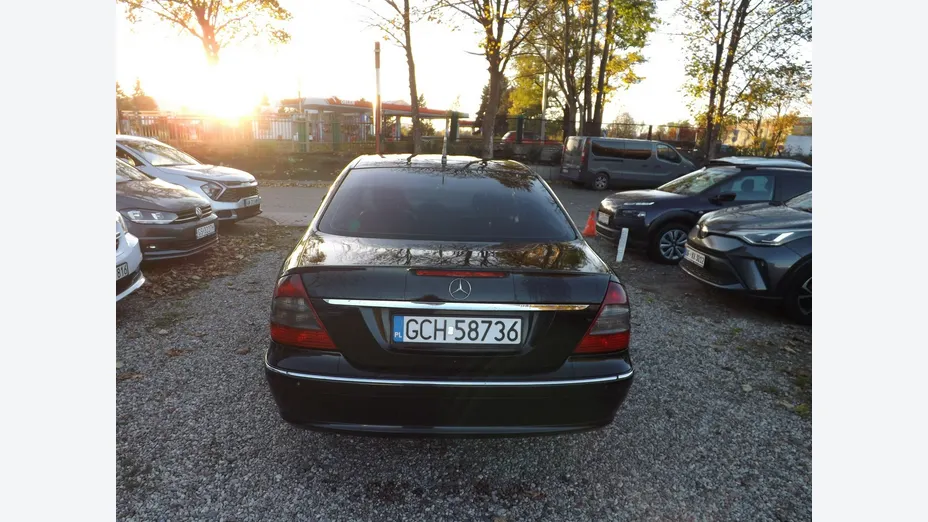 MERCEDES-BENZ E Klasa -