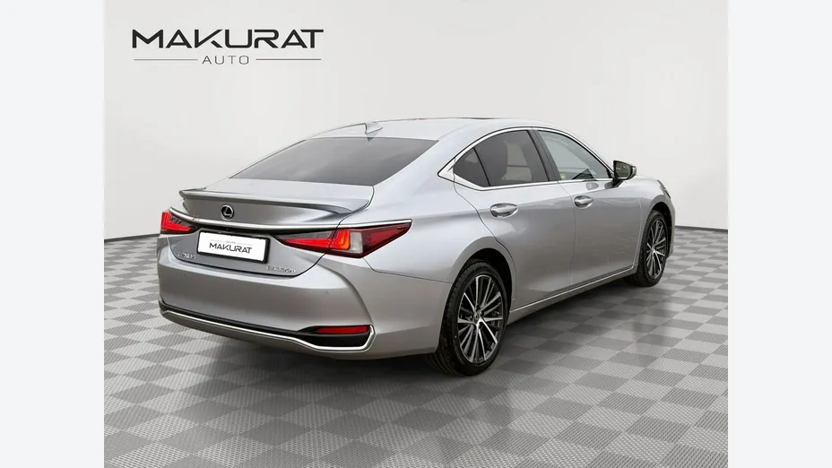 LEXUS ES -