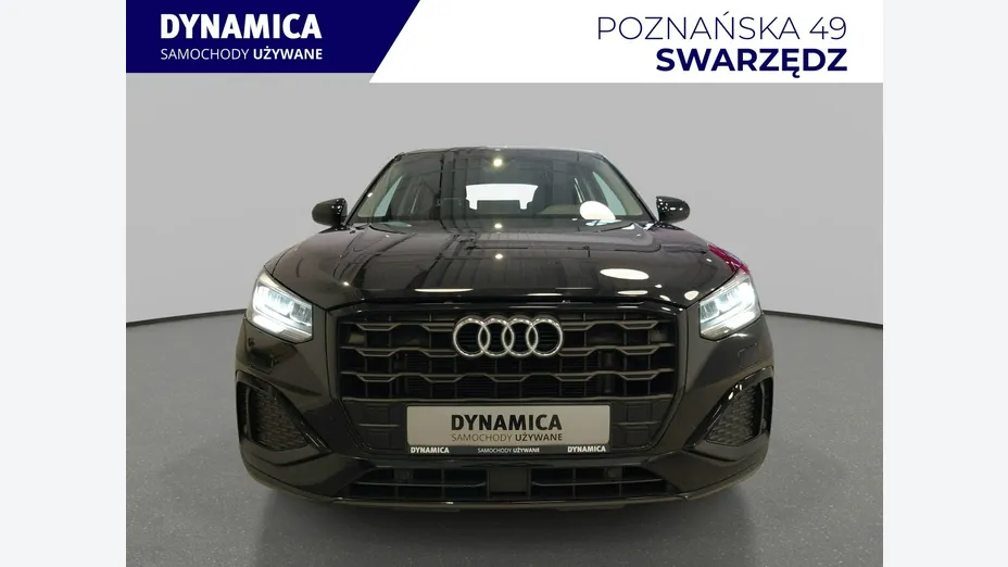 AUDI Q2 -