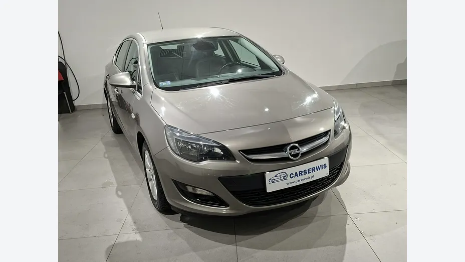 OPEL Astra -