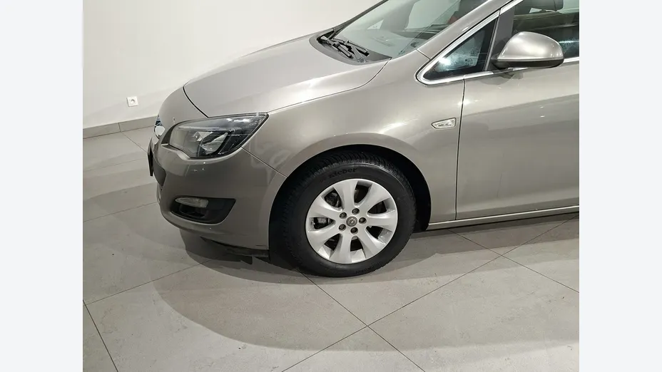 OPEL Astra -