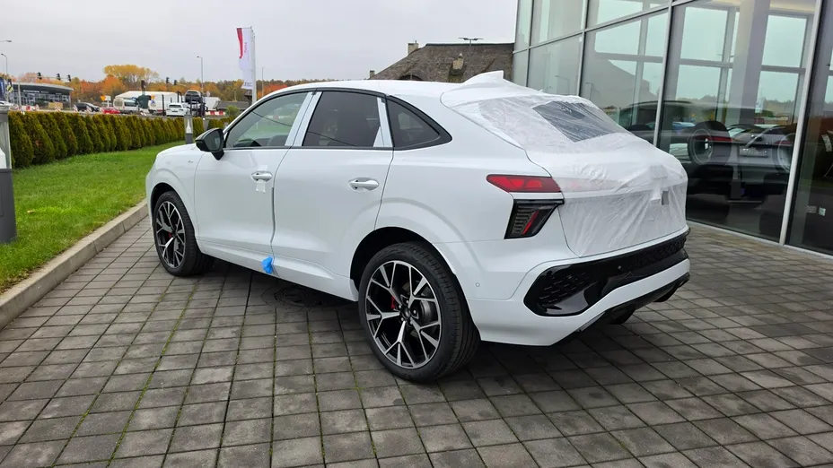 AUDI Q3 Sportback -