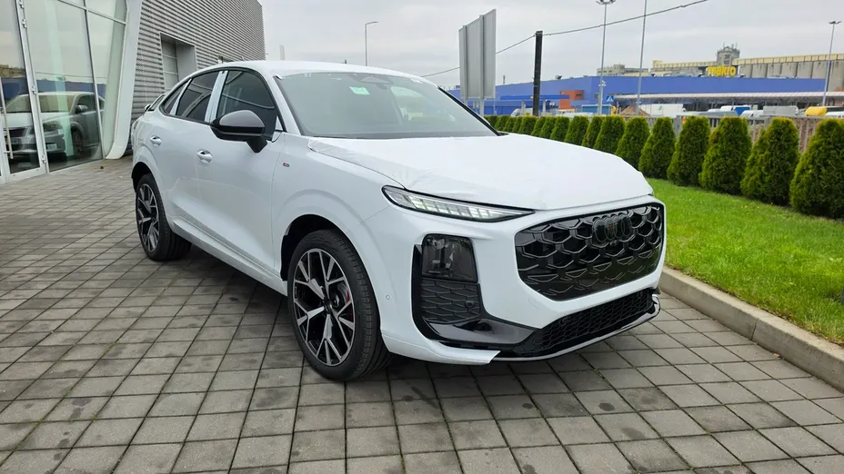 AUDI Q3 Sportback -