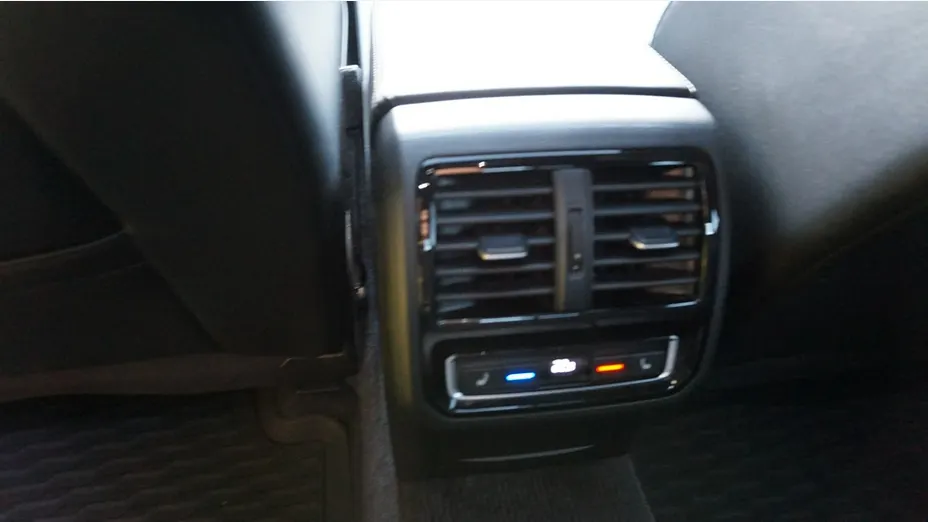 VOLKSWAGEN Arteon -