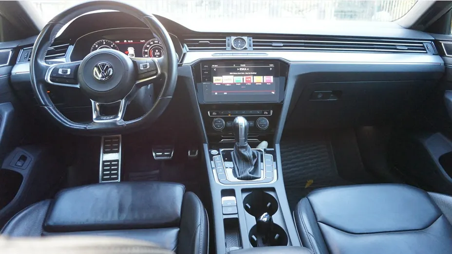 VOLKSWAGEN Arteon -