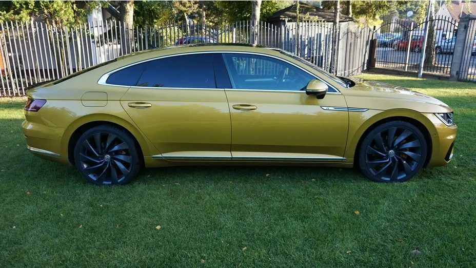 VOLKSWAGEN Arteon -
