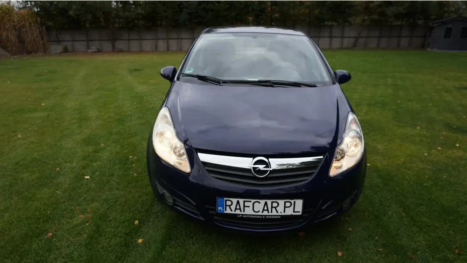 OPEL Corsa -