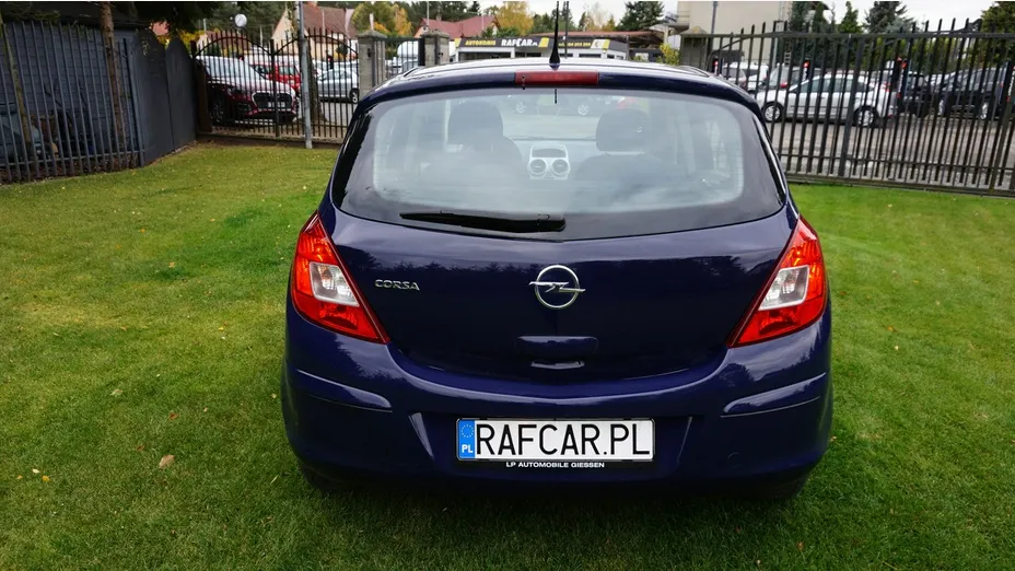 OPEL Corsa -