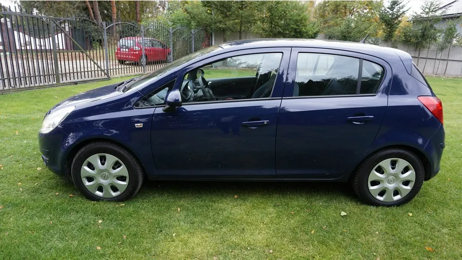 OPEL Corsa -