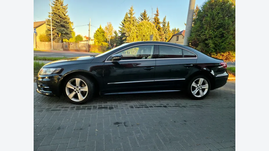 VOLKSWAGEN CC -