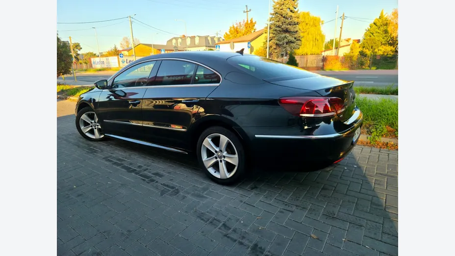 VOLKSWAGEN CC -
