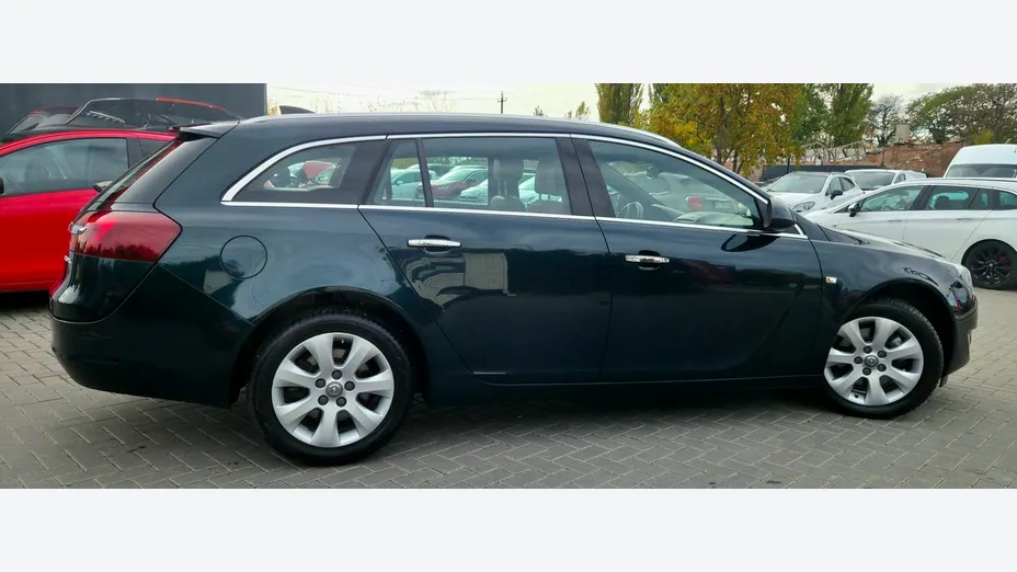 OPEL Insignia -