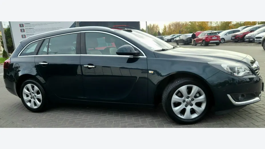 OPEL Insignia -