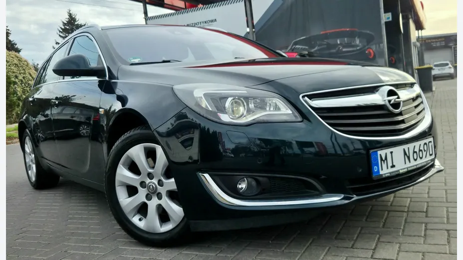 OPEL Insignia -