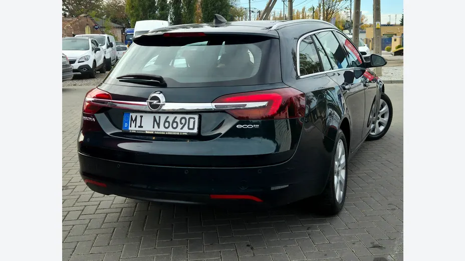 OPEL Insignia -