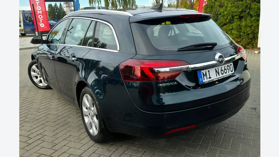 OPEL Insignia -