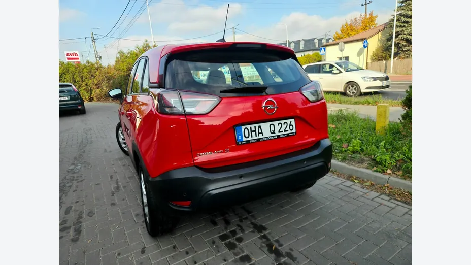 OPEL Crossland X -
