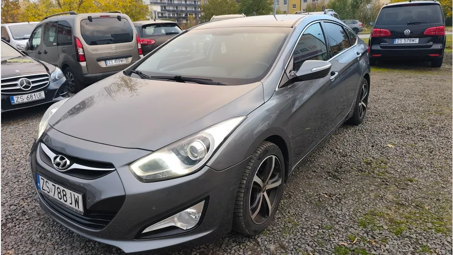 HYUNDAI i40 -
