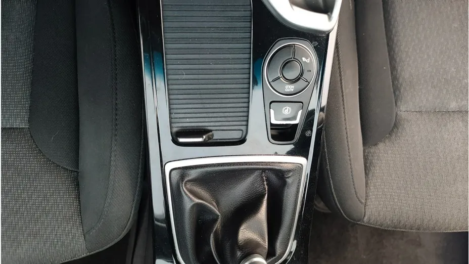 HYUNDAI i40 -