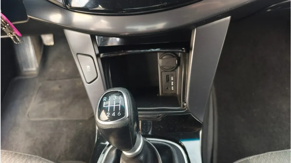 HYUNDAI i40 -