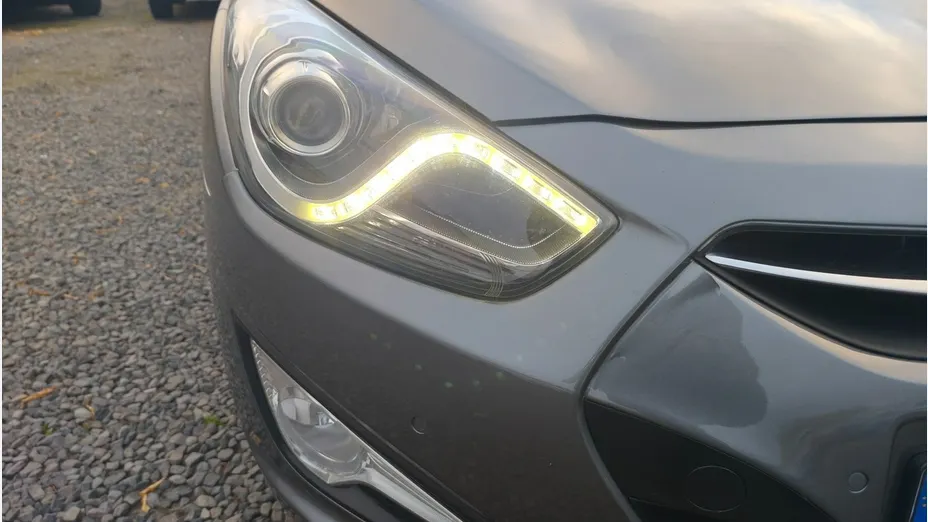 HYUNDAI i40 -