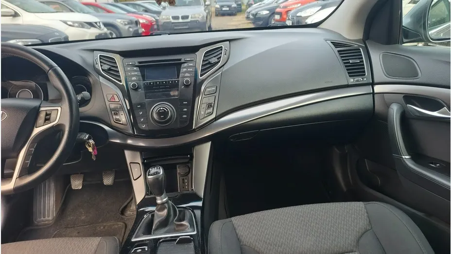 HYUNDAI i40 -