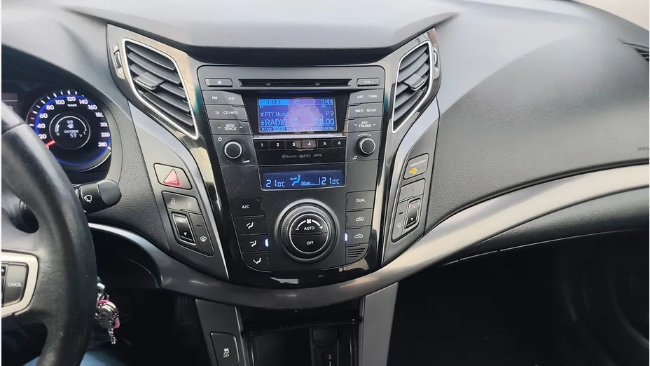 HYUNDAI i40 -