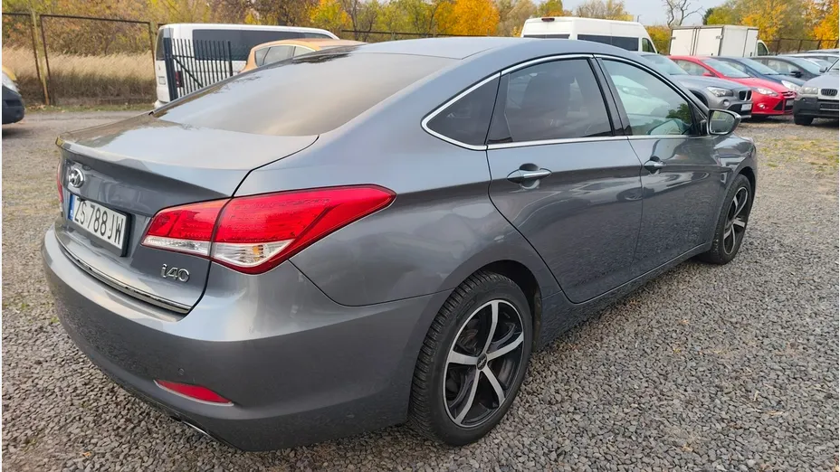 HYUNDAI i40 -