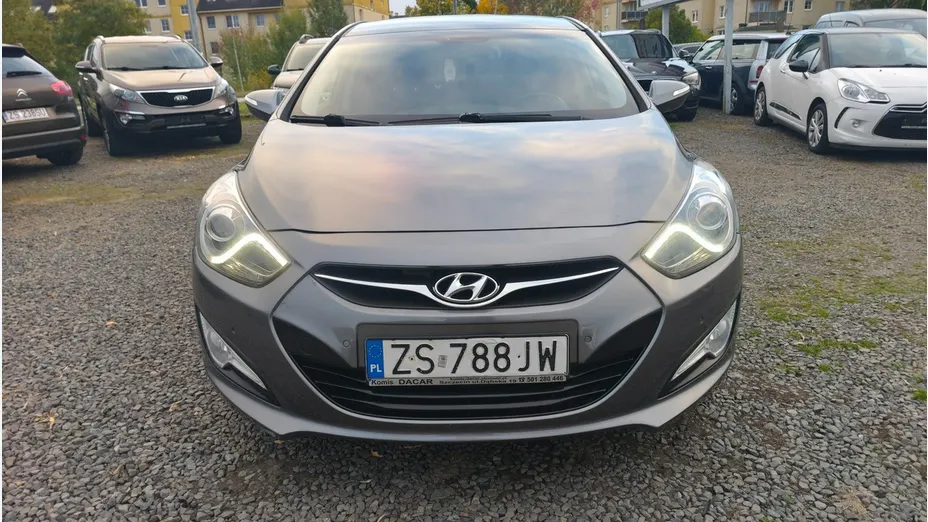 HYUNDAI i40 -