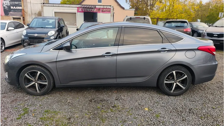 HYUNDAI i40 -