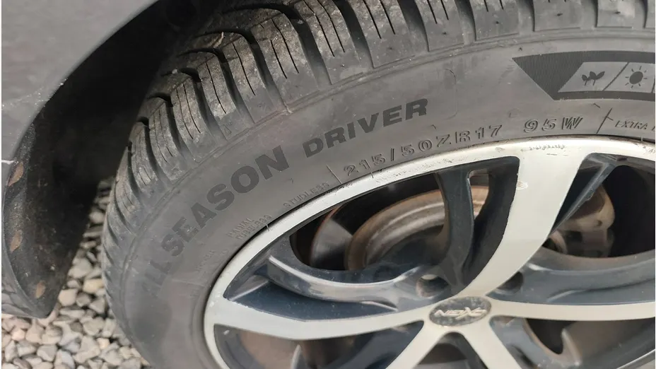 HYUNDAI i40 -