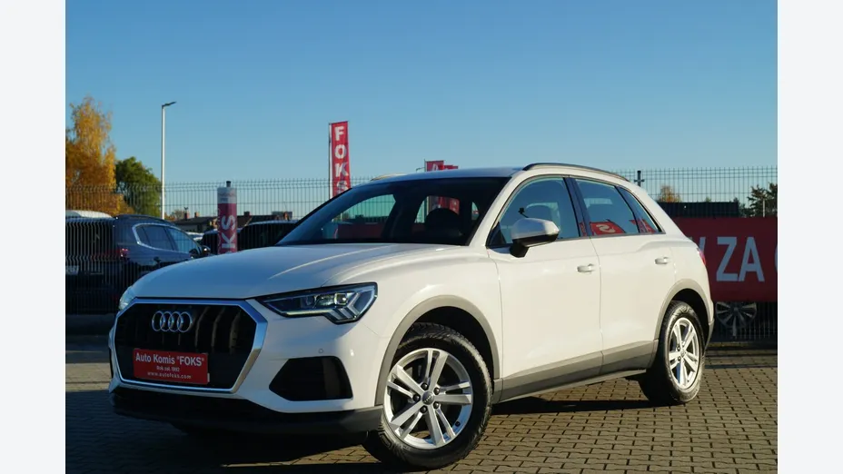 AUDI Q3 -