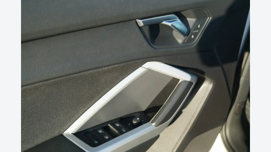 AUDI Q3 -