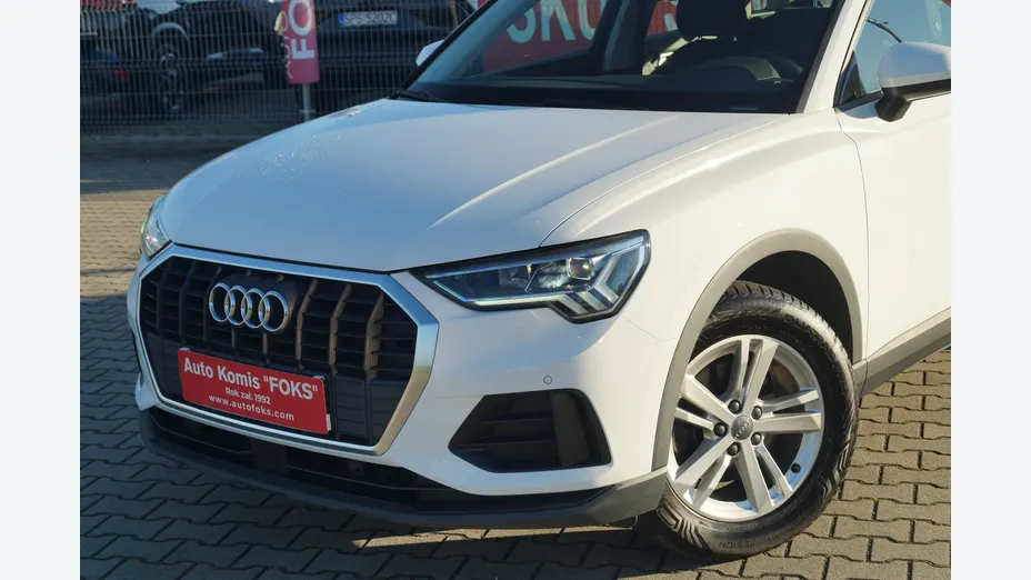 AUDI Q3 -
