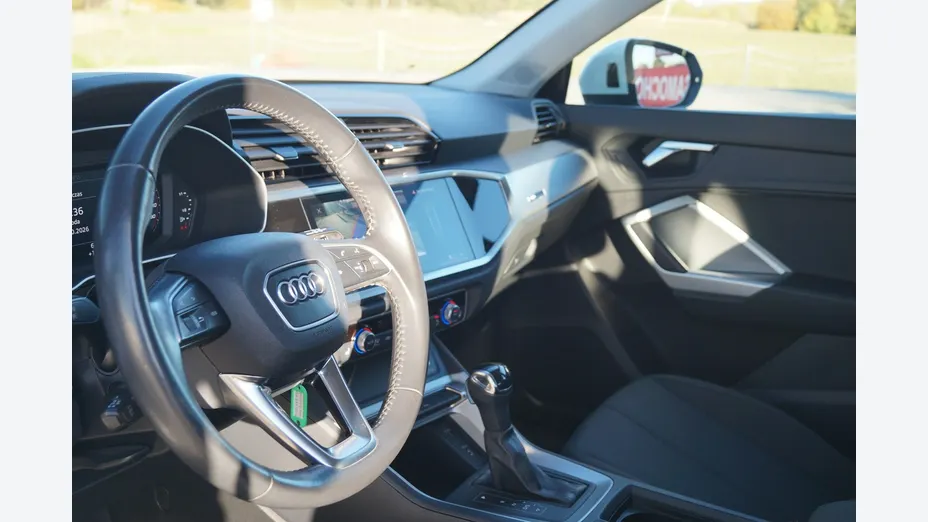 AUDI Q3 -